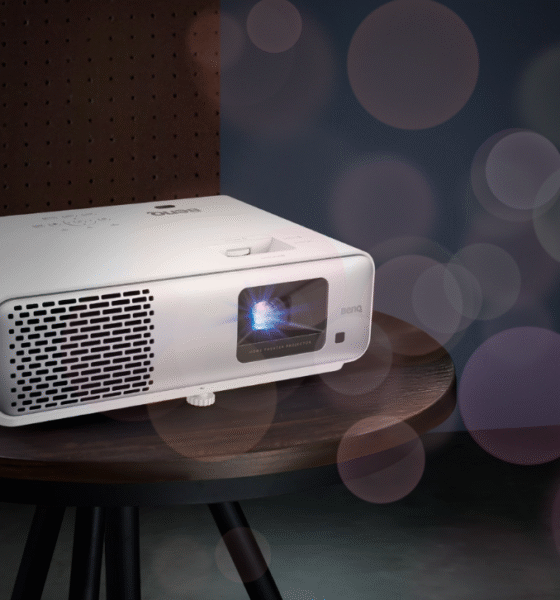 BenQ HT2060 Projector
